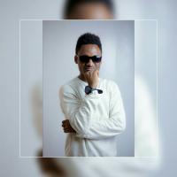 loic E.
