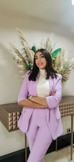 Fatine K.