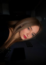 Farah M.