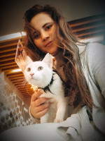 TOURIA E.
