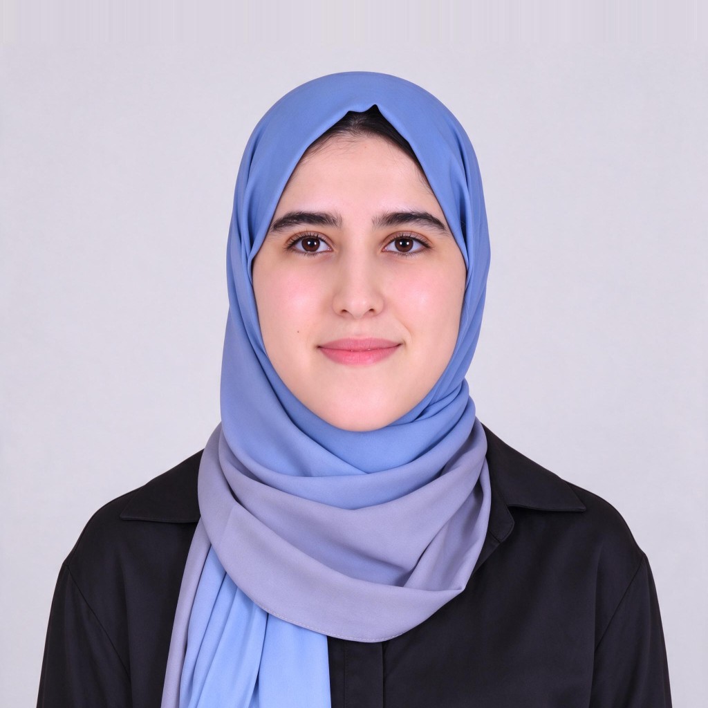 Oumayma R.